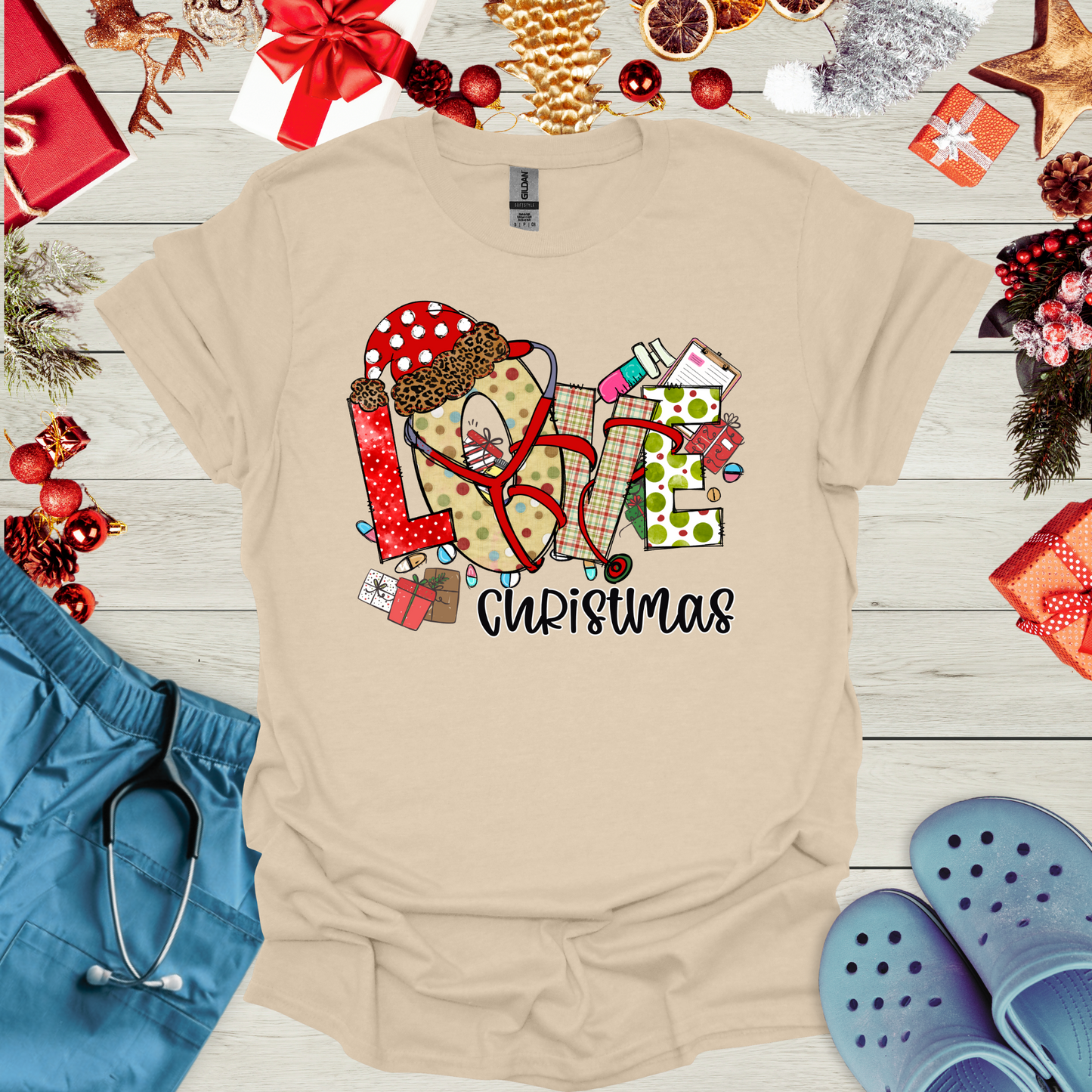 LOVE christmas T-Shirt